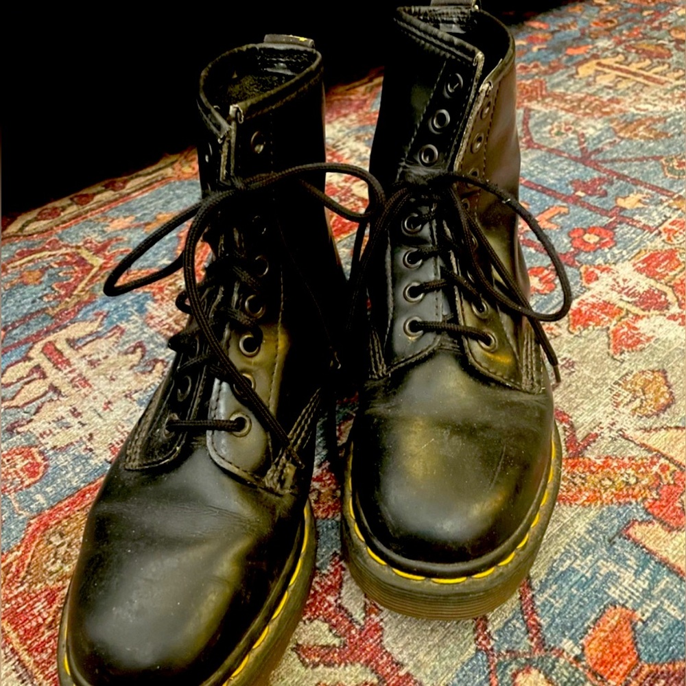 Dr Martens Men’s Pascal Boots- Good condition, need cleaning